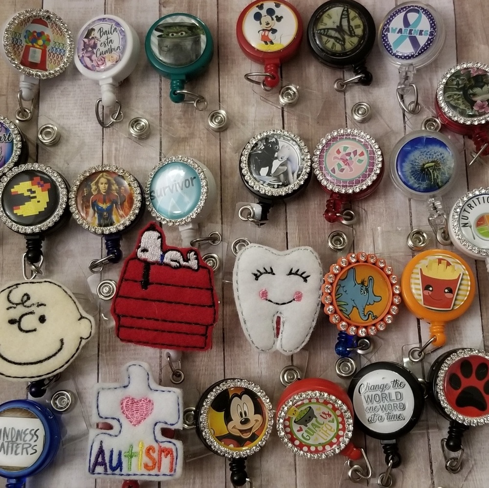 Badge reels